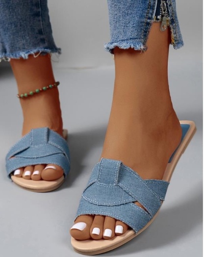 Letnie Nowe Modne Klapki Damskie Sexy Płaskie Sandały Wygodne Płaskie Spody Okrągły Nosek Antypoślizgowe Chłodne Codzienne Klapki Damskie